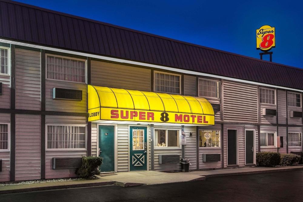 Hotel Super 8 By Wyndham Wooster Exterior foto